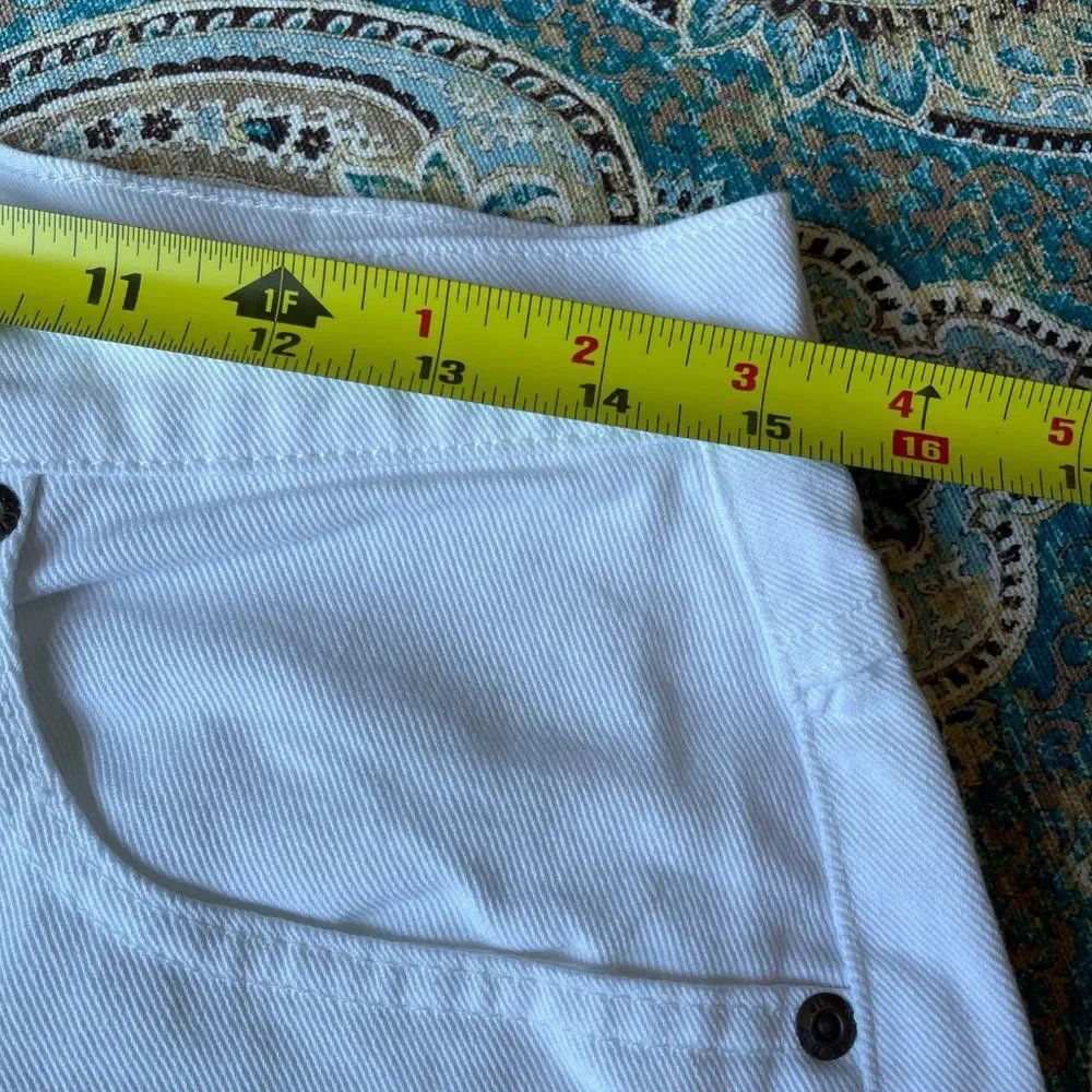 St. Johns Bay vintage baggy denim shorts white jean relaxed, super high Waist